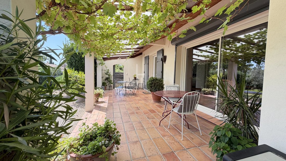 Casa en Mouriès, Provenza-Alpes-Costa Azul, Francia 5 - 18741653