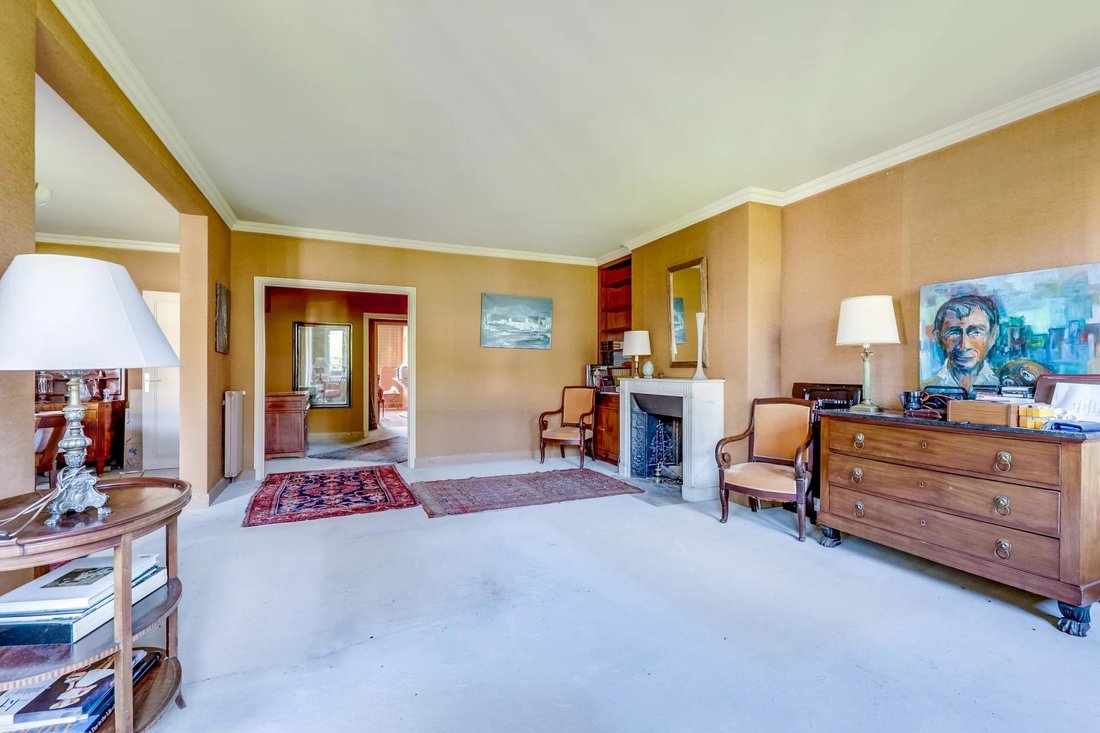 Apartment in Le Village, Louveciennes, France 2 - 18745149