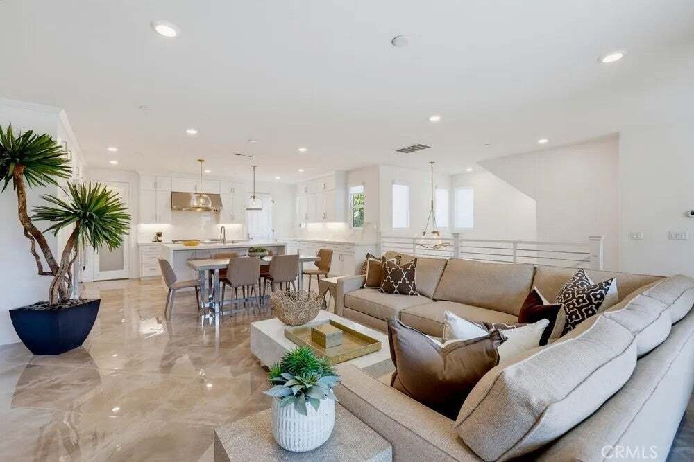 Condo in Irvine, California, United States 5 - 18744157