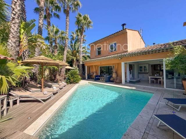 Maison à Ville-Les Saquedes-Le Bouillonnet, Sainte-Maxime, France 1 - 16246833