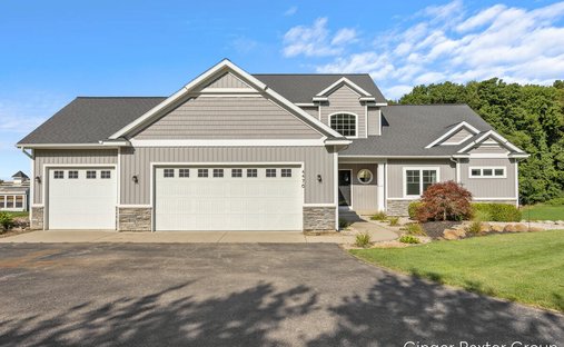 House in Caledonia, Michigan, United States 1