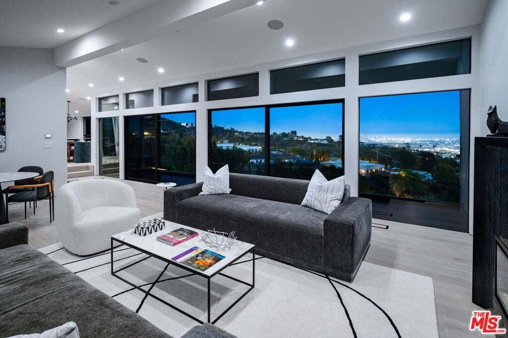 Casa a Beverly Hills, California, Stati Uniti 4 - 18742957