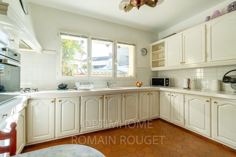 House in Chatou, Ile-de-France, France 5 - 18745105