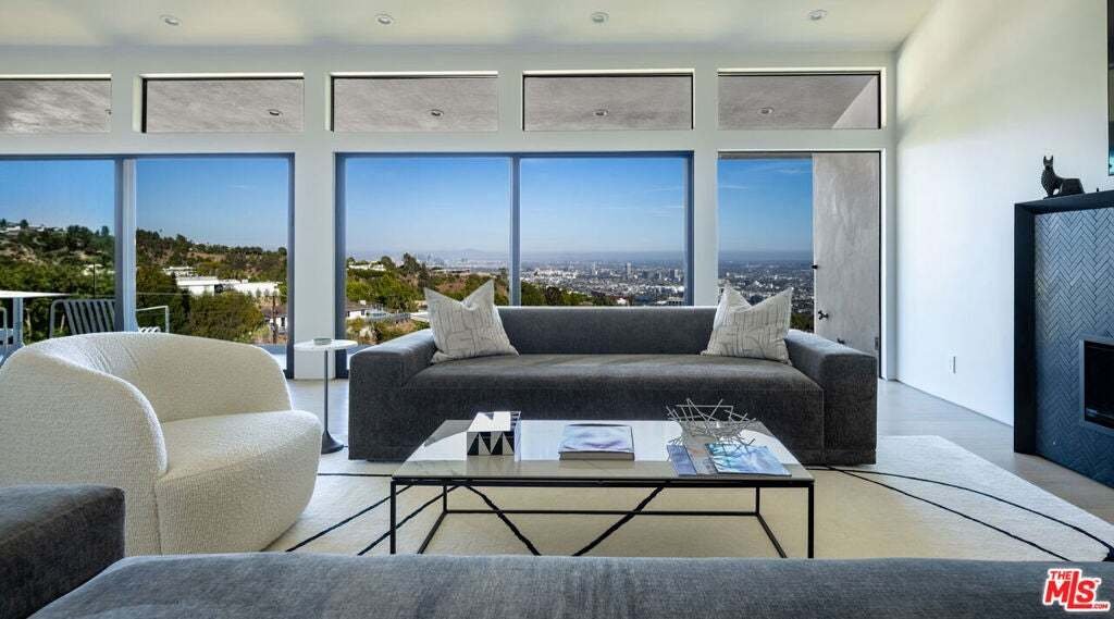 Casa a Beverly Hills, California, Stati Uniti 1 - 18742957