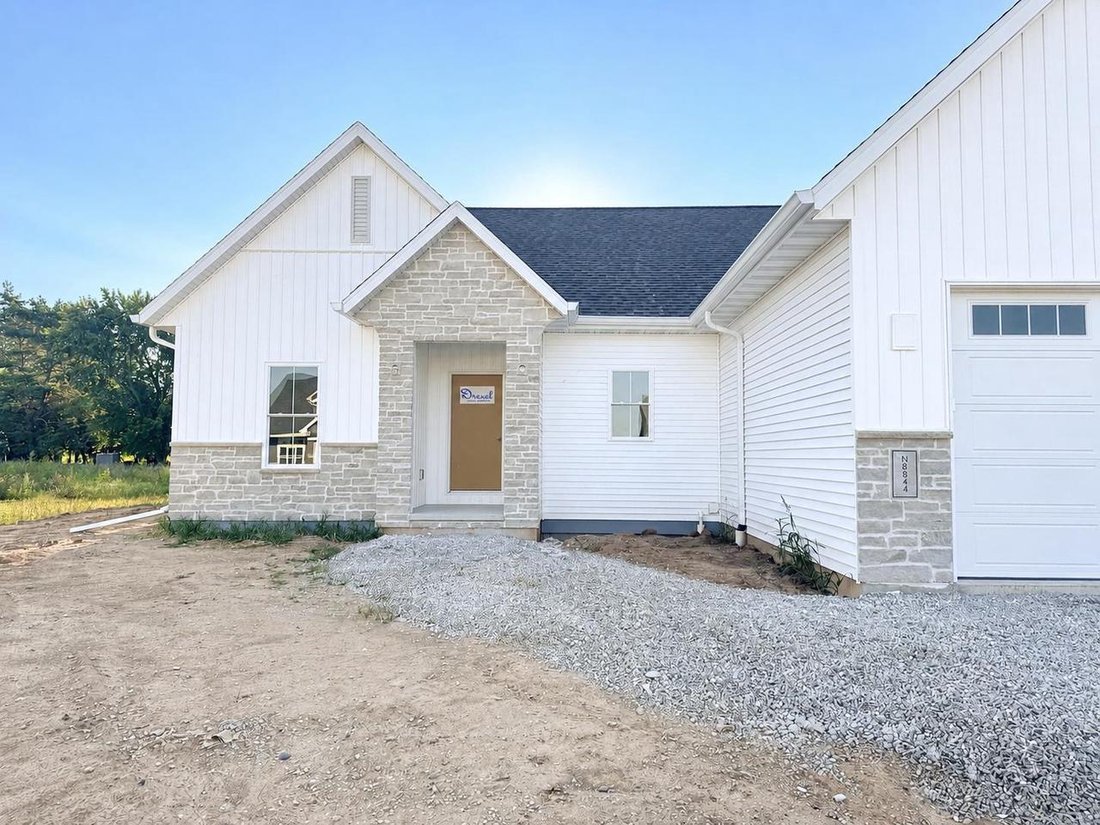 House in Menasha, Wisconsin, United States 3 - 18742775