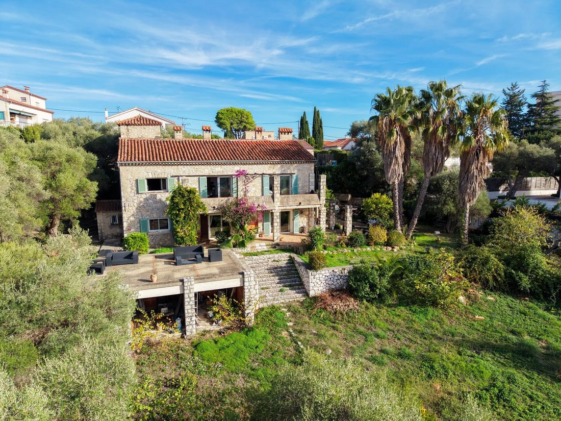 Casa di campagna a Fontmerle, Antibes, Francia 1 - 18741616