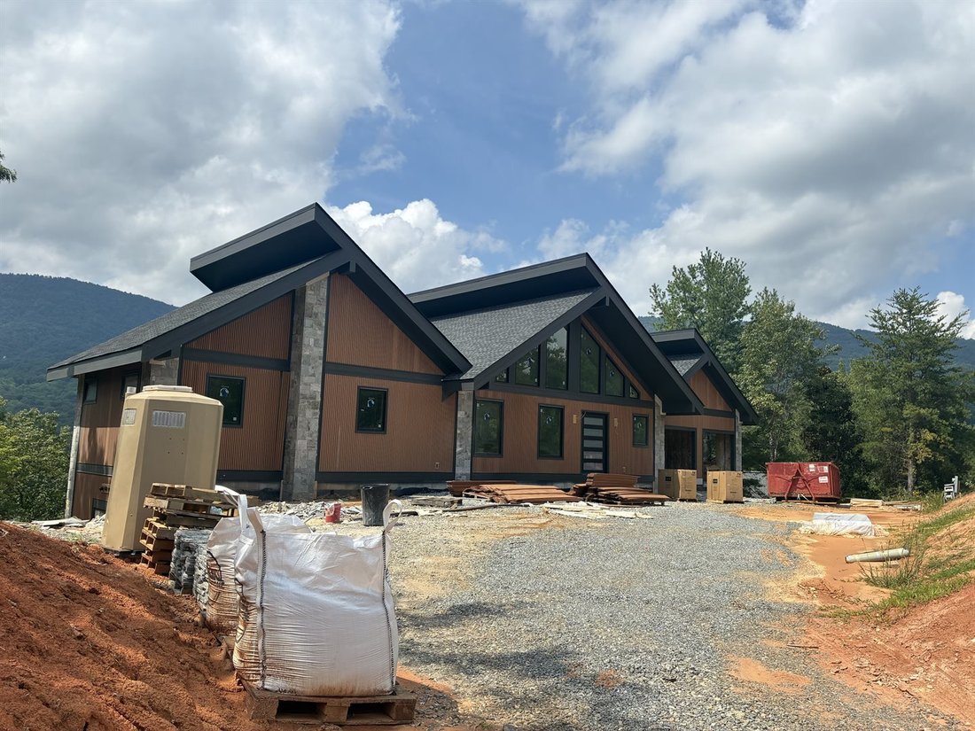 Casa a Mill Spring, Carolina del Nord, Stati Uniti 1 - 17447814