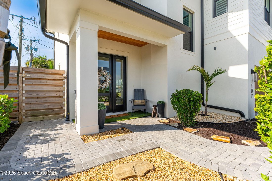 Townhouse in Indialantic, Florida, United States 3 - 18740324