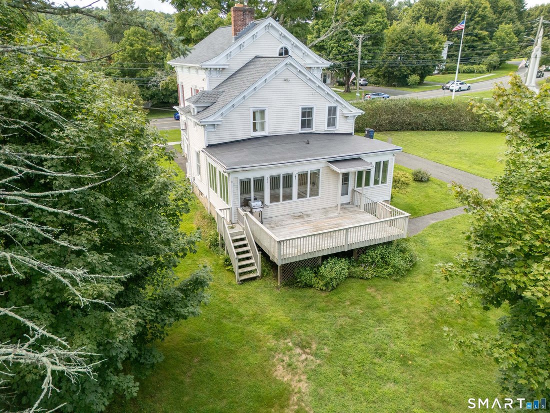 Maison à Newtown, Connecticut, États-Unis 3 - 18742840