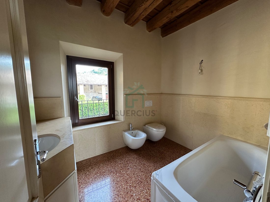 Appartamento in Sant'Ambrogio di Valpolicella, Veneto, Italia 5 - 18745388