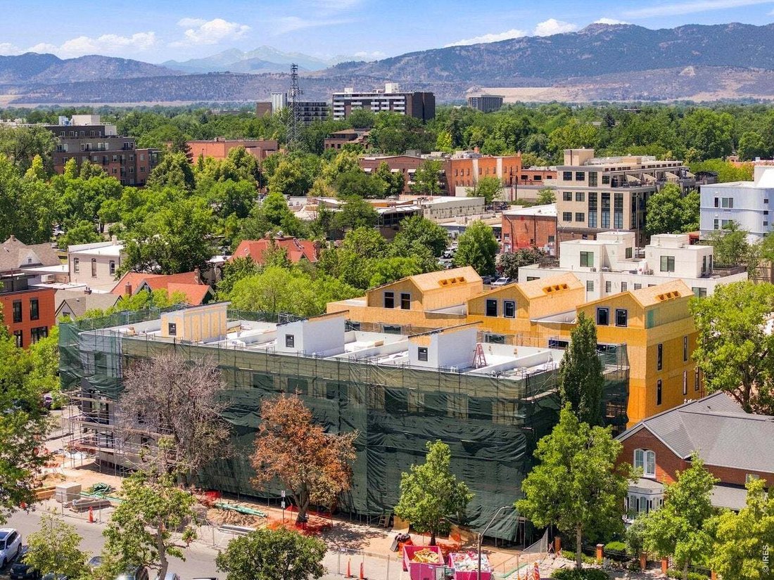 Townhouse in Fort Collins, Colorado, United States 5 - 18743153