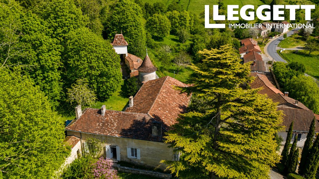 Castello a Nord, Saint-Astier, Francia 2 - 14758282
