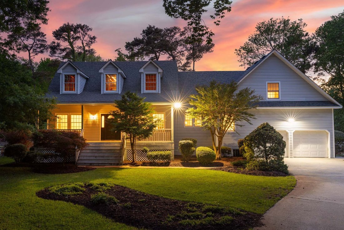 Kitty Hawk, North Carolina, United States 1 - 18740016