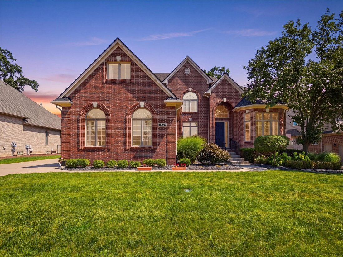 House in Washington, Michigan, United States 1 - 18740183