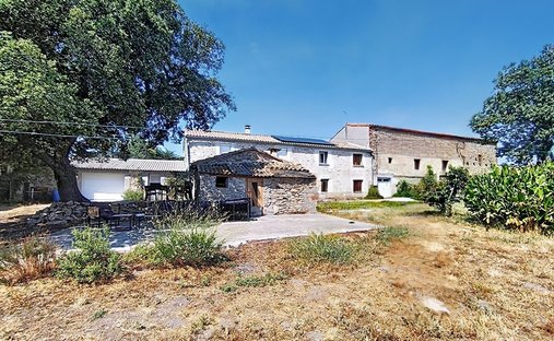 Villa en Montolieu, Occitania, Francia 1