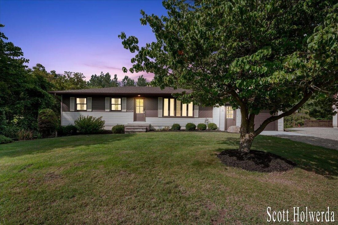 Casa a Byron Center, Michigan, Stati Uniti 3 - 18740472