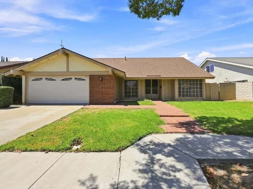 Casa a Cypress, California, Stati Uniti 1 - 18705852