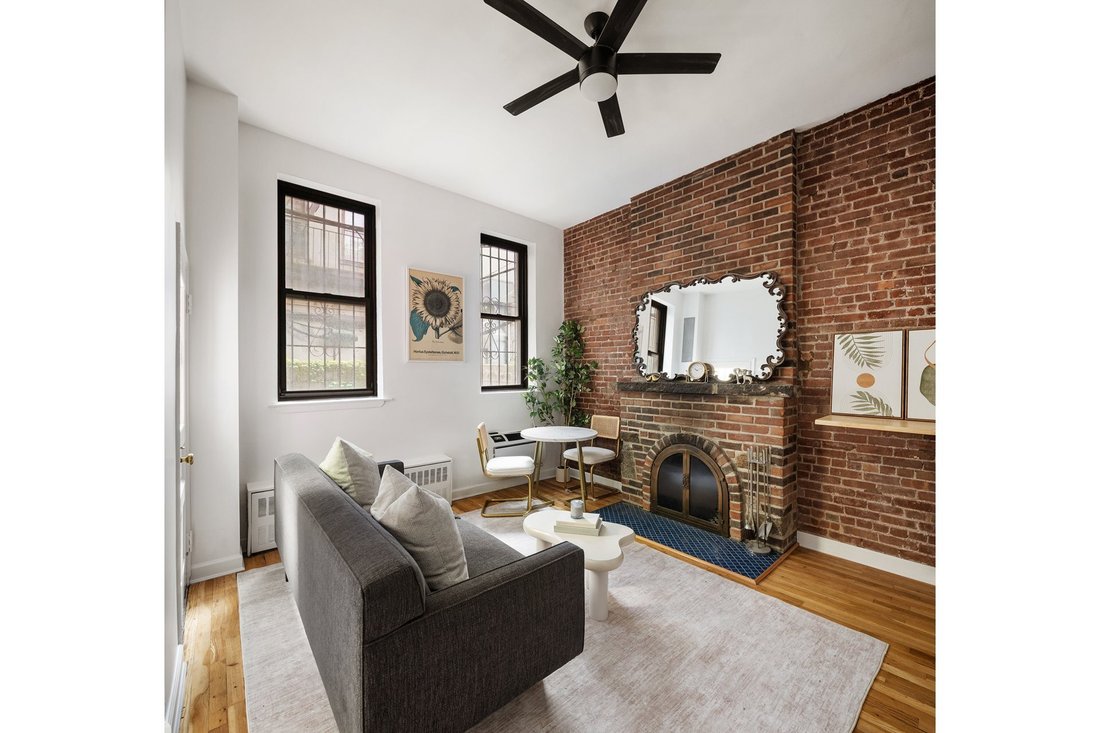 Co Op in New York, New York, United States 2 - 18744843