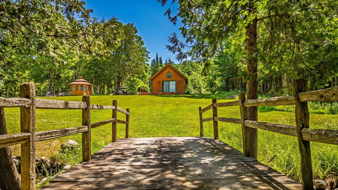 House in Vanderbilt, Michigan, United States 5 - 18743123