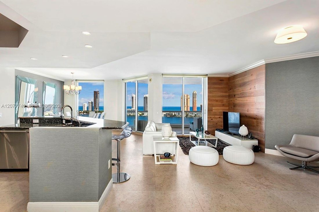 Condominio a Golden Beach, Florida, Stati Uniti 1 - 18744739