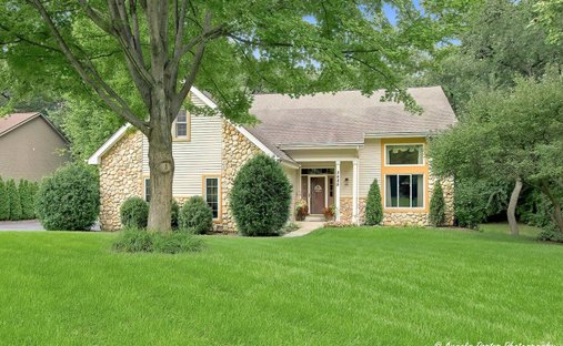 House in Island Lake, Illinois, United States 1