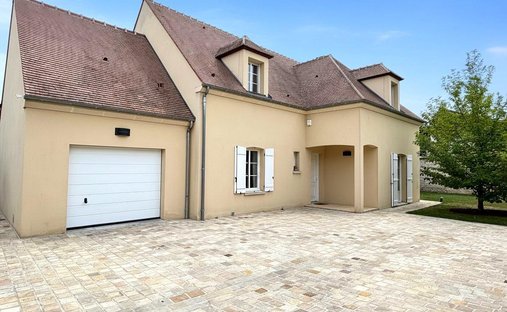 Casa en Montlignon, Isla de Francia, Francia 1