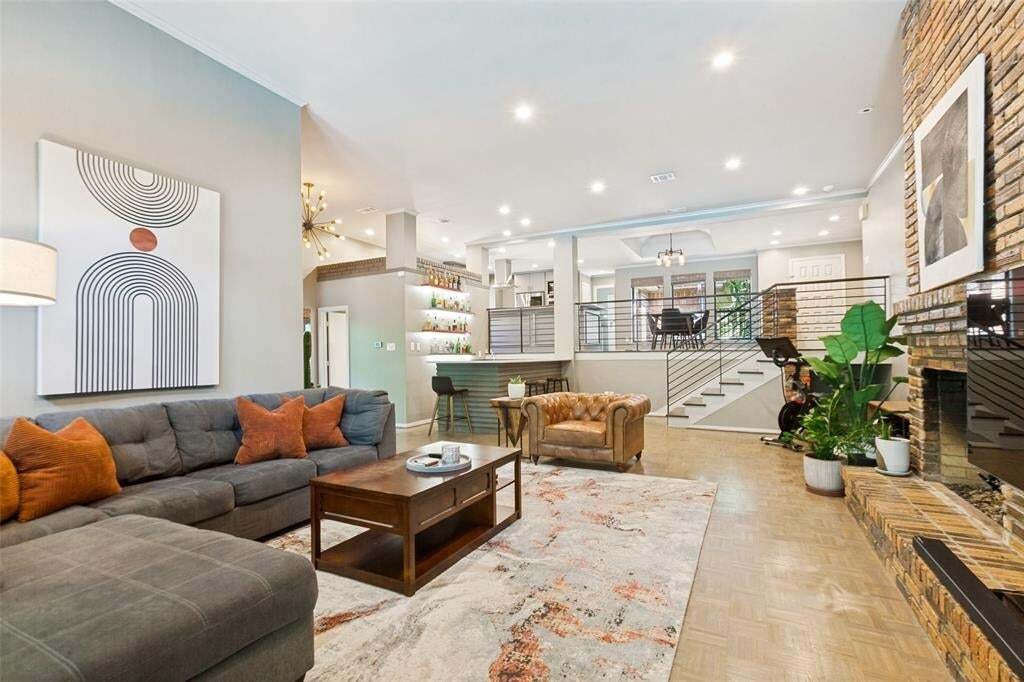 Casa a Addison, Texas, Stati Uniti 4 - 18746814