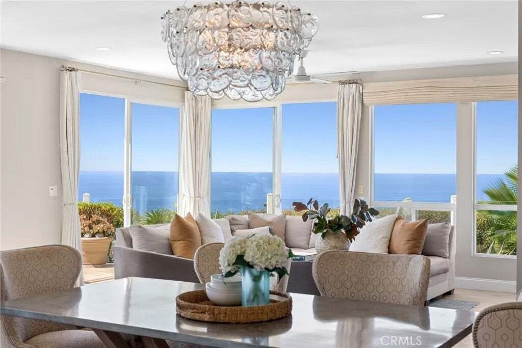 Laguna Beach, California, United States 5 - 18746932