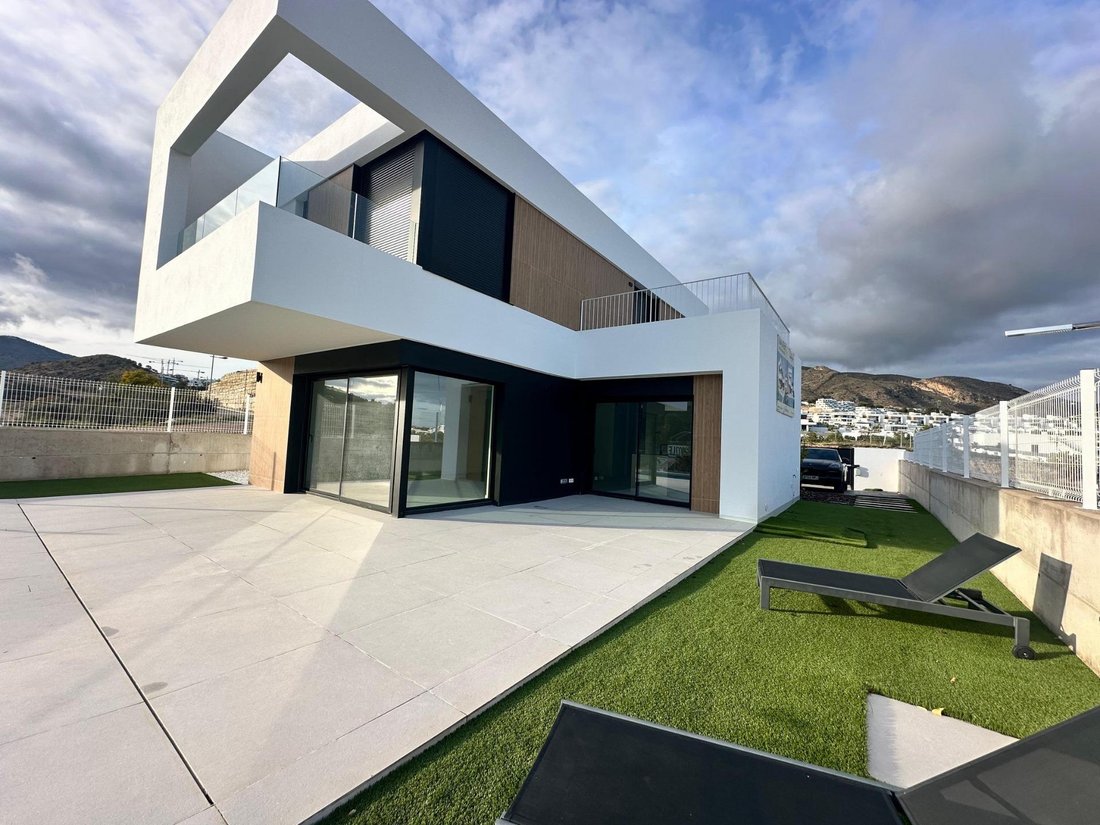 Villa in Finestrat, Valencian Community, Spain 4 - 18747233
