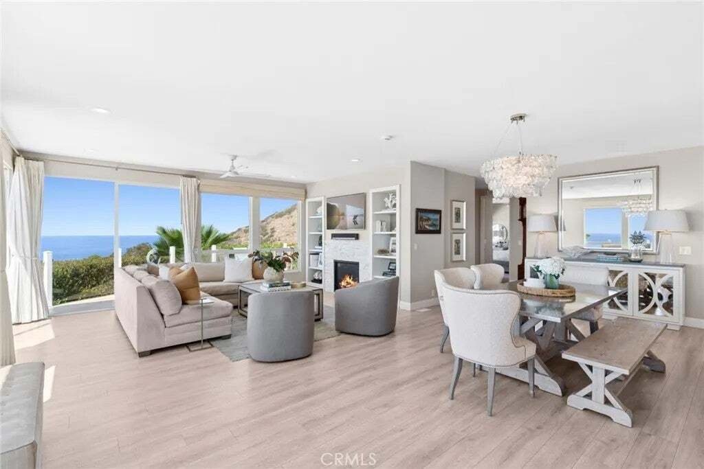 Laguna Beach, California, United States 3 - 18746932