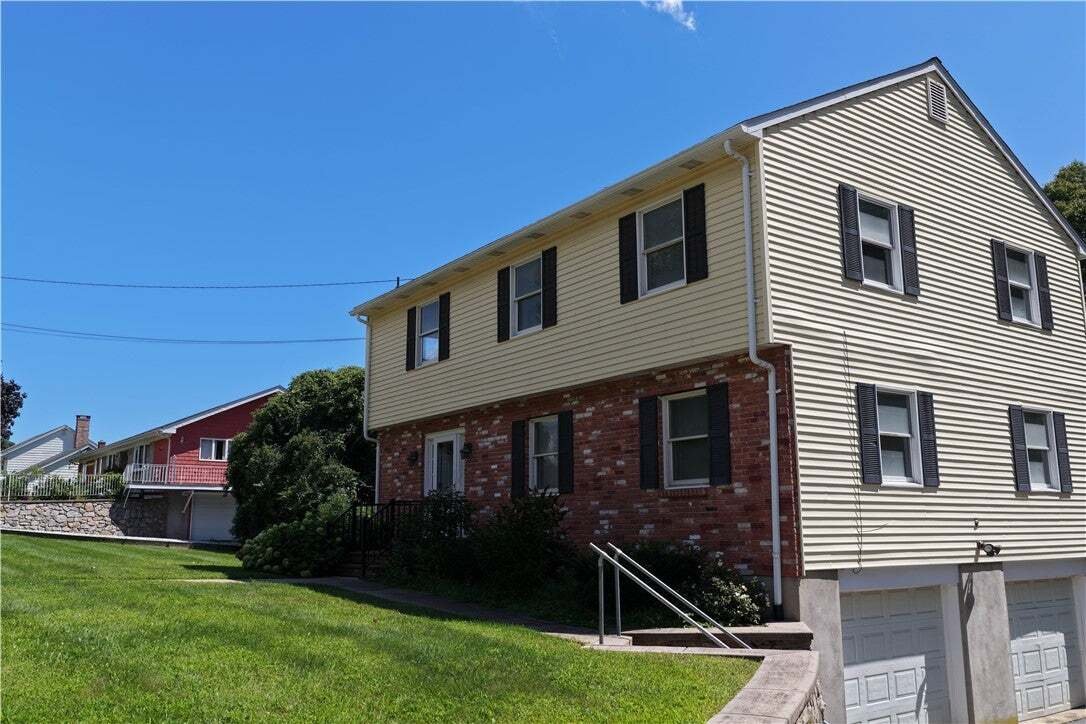 House in Westerly, Rhode Island, United States 1 - 18263482