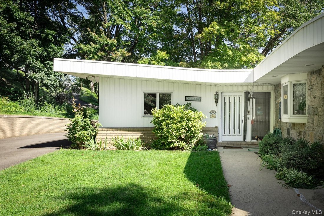 Casa a Port Ewen, New York, Stati Uniti 4 - 18746770