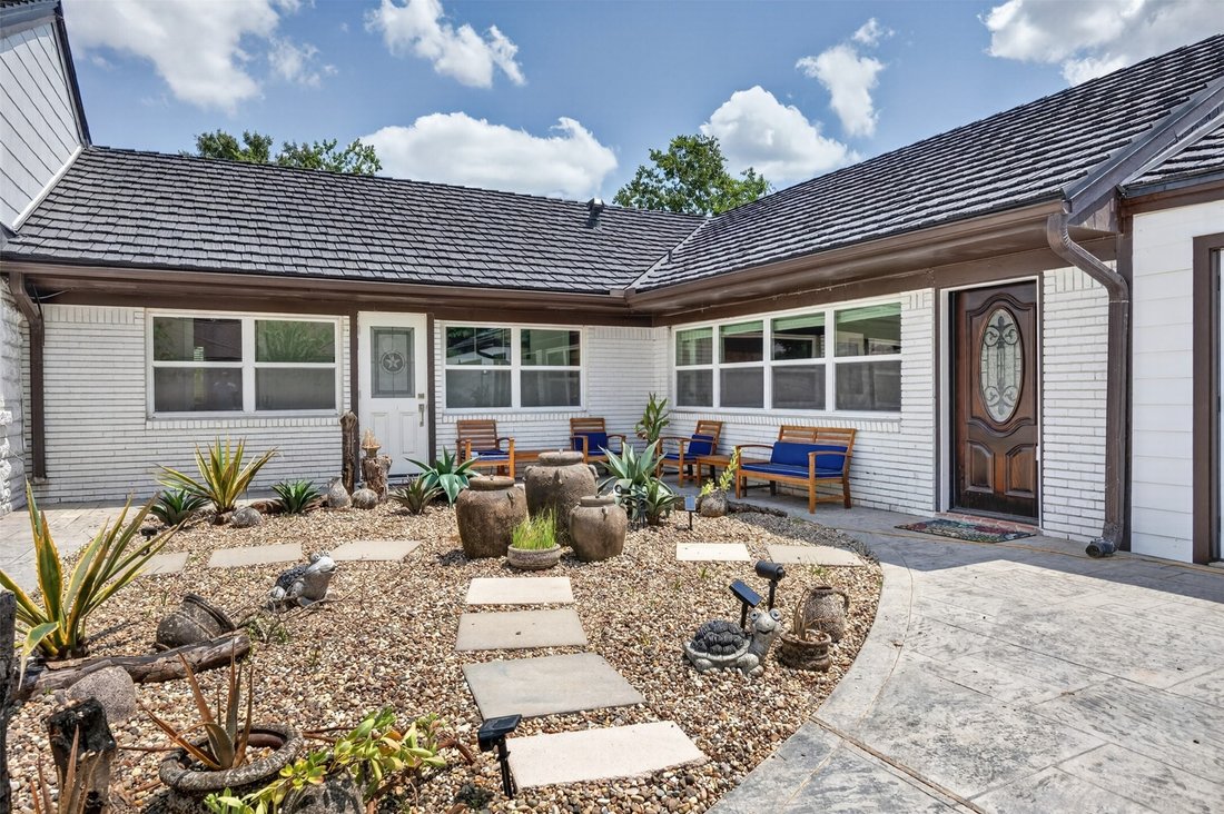 House in Houston, Texas, United States 4 - 18747039