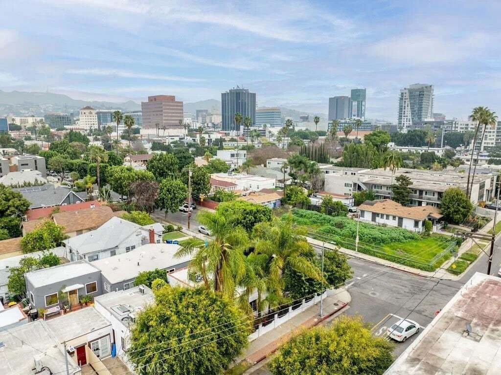 Townhouse in Los Angeles, California, United States 5 - 18746921