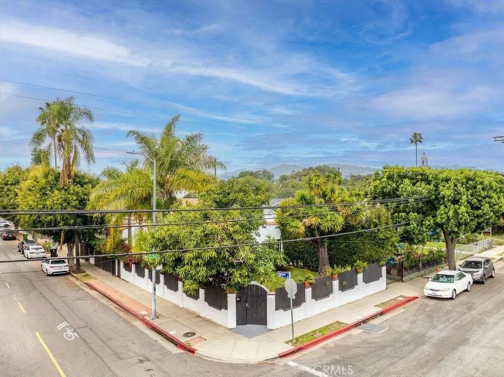 Townhouse in Los Angeles, California, United States 2 - 18746921