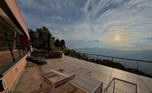Maison à Envigado, Antioquia, Colombie 1