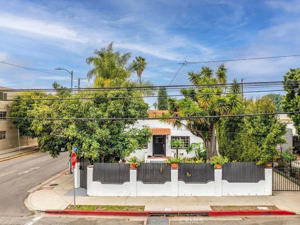 Townhouse in Los Angeles, California, United States 1 - 18746921