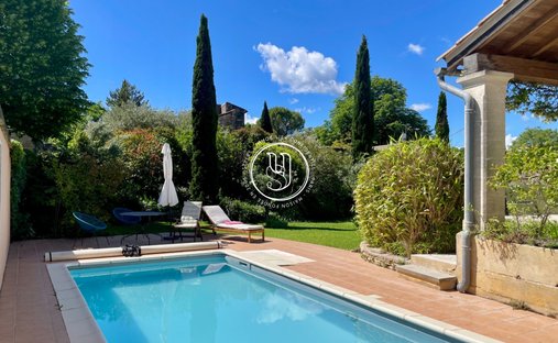 Villa a Uzès, Occitania, Francia 1
