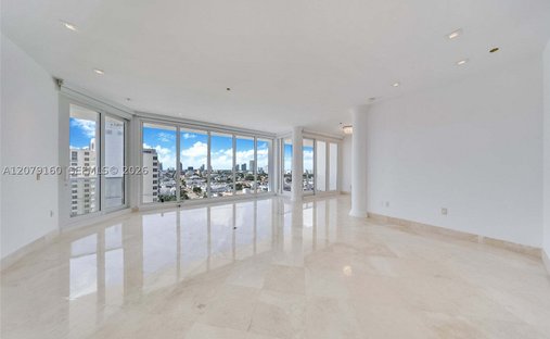 Condo in Miami Beach, Florida, United States 1