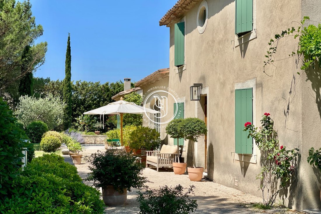 Villa à Eygalières, Provence-Alpes-Côte d'Azur, France 2 - 18747308