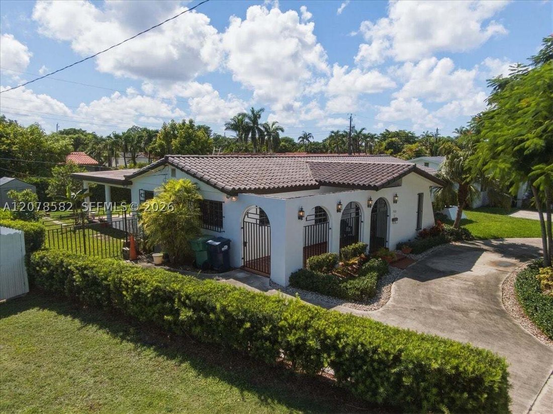 Maison à Miami, Floride, États-Unis 3 - 18747248