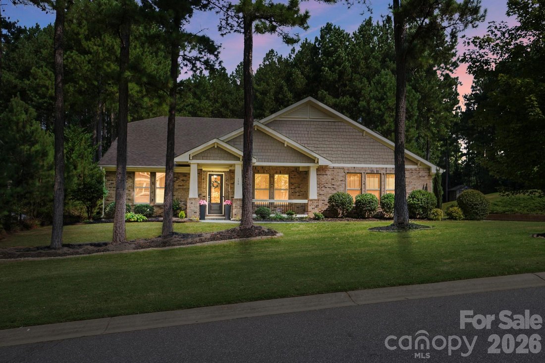 House in Mooresville, North Carolina, United States 1 - 18747092