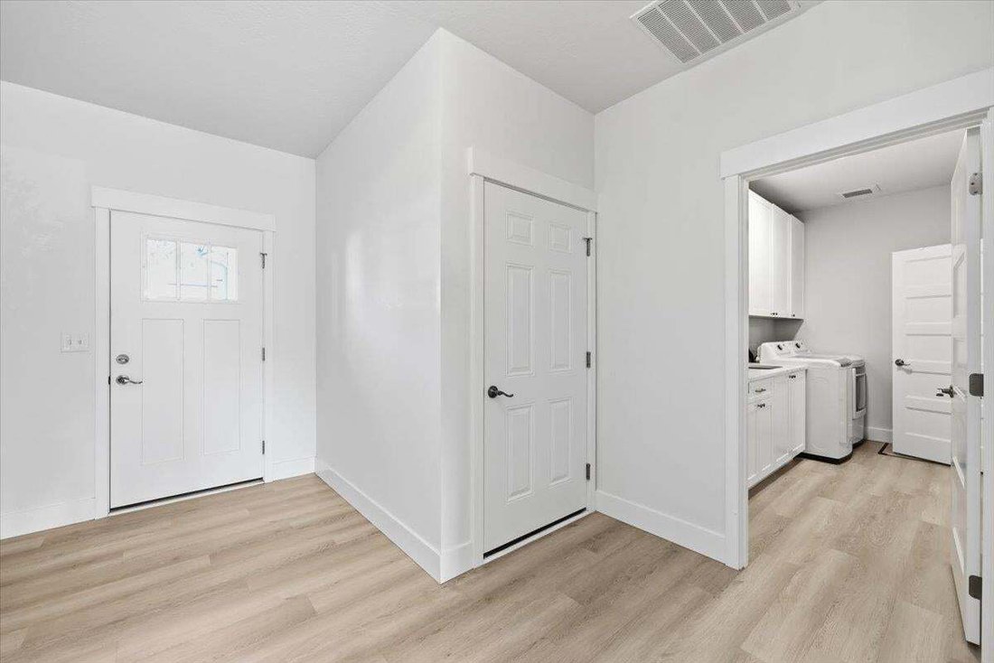 Condo in Deer Park, Washington, United States 5 - 18746865