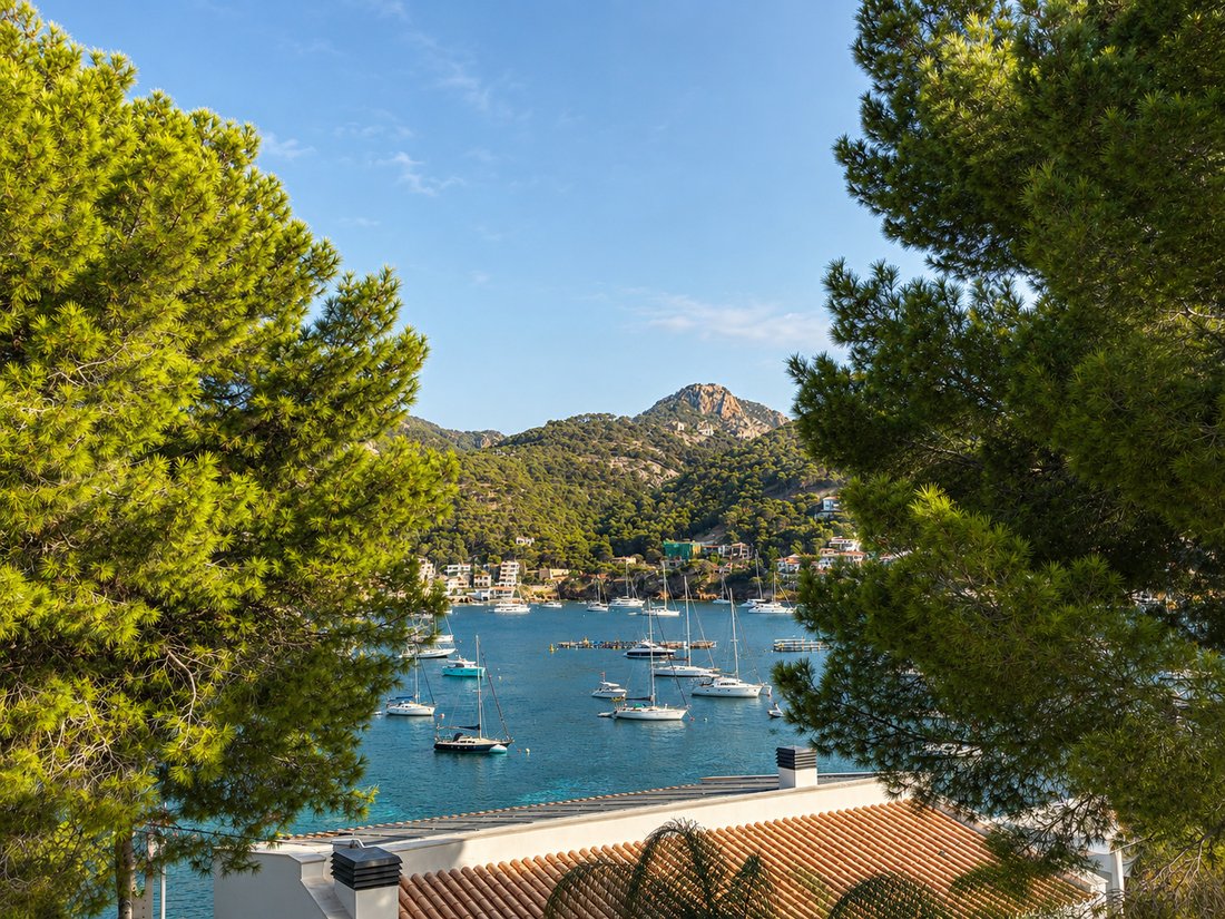 Stadthaus in Port d'Andratx, Andratx, Balearische Inseln 2 - 18747618