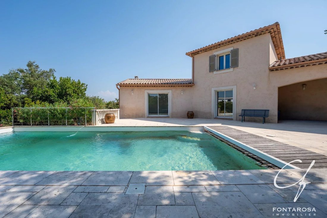 Haus in Les Issambres, Roquebrune-sur-Argens, Frankreich 3 - 18747572