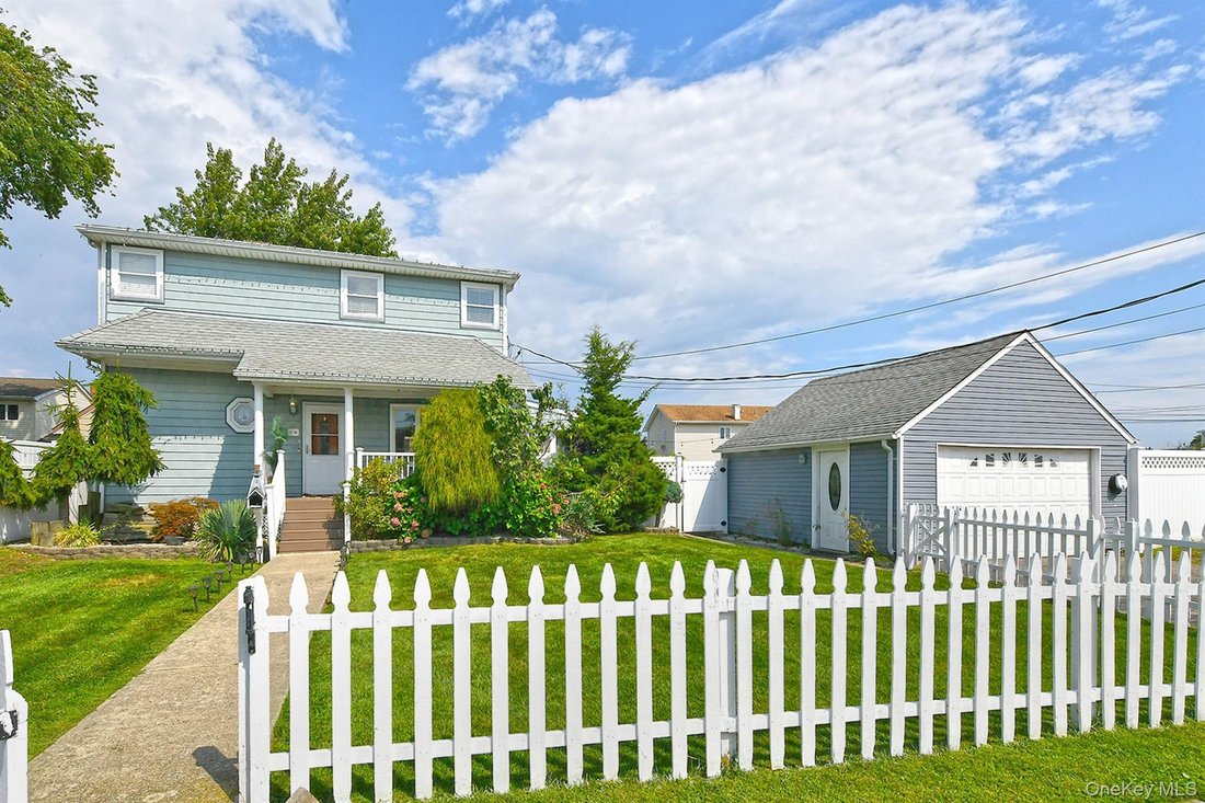 Casa a Lindenhurst, New York, Stati Uniti 2 - 18747345