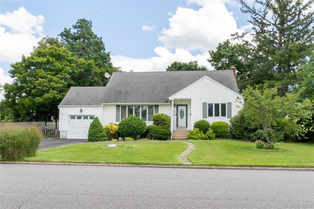 Casa a West Babylon, New York, Stati Uniti 1 - 18747343