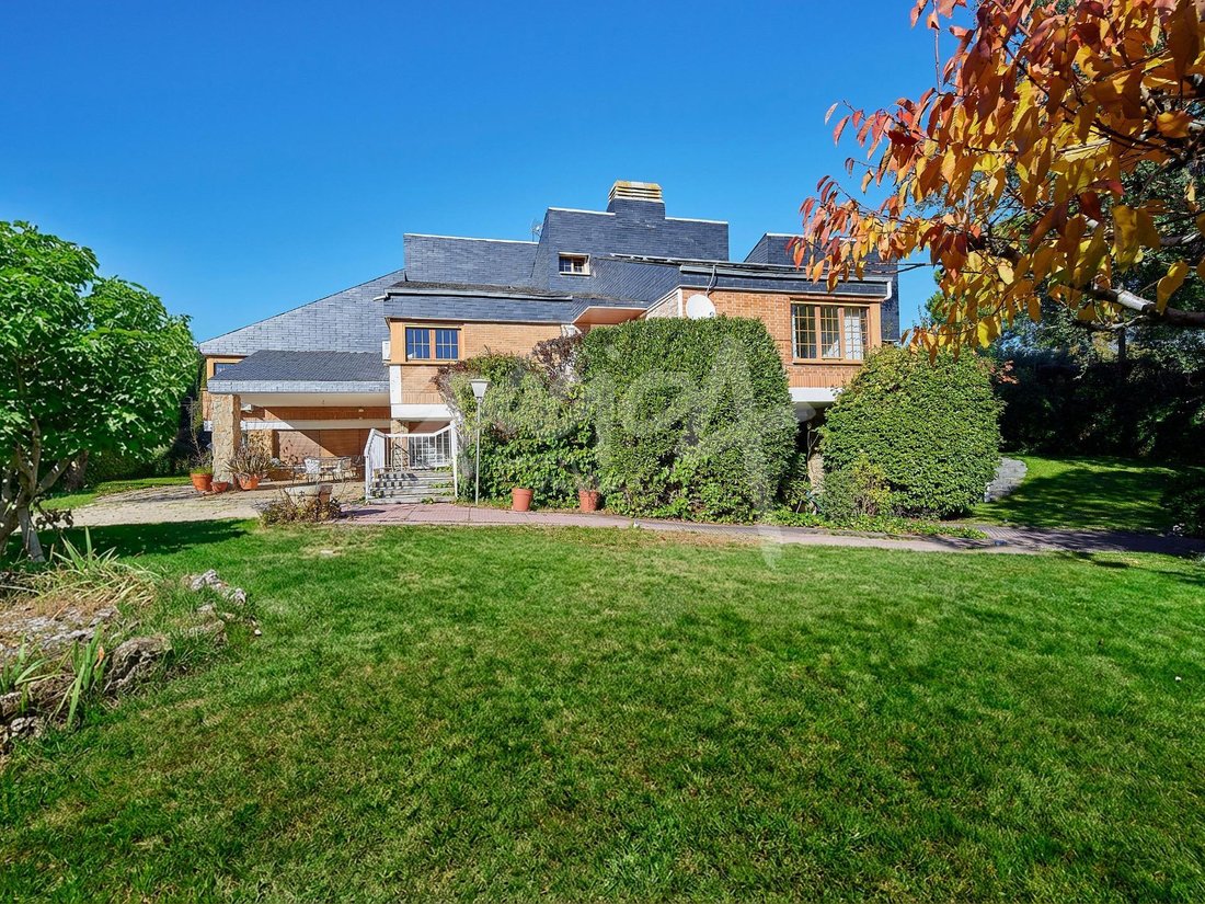 Chalet in Las Rozas de Madrid, Comunidad de Madrid, Spain 5 - 18357112