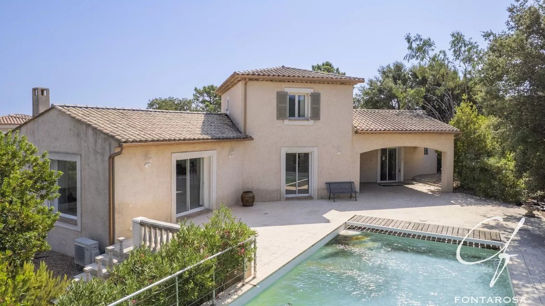 Haus in Les Issambres, Roquebrune-sur-Argens, Frankreich 4 - 18747572