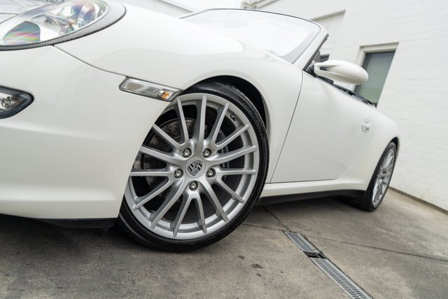 Cabriolet in Bellevue, WA, United States 4 - 18587638